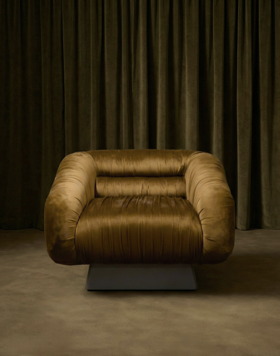 The Foxy Chair - Modern Pleated Velvet Swivel Chair